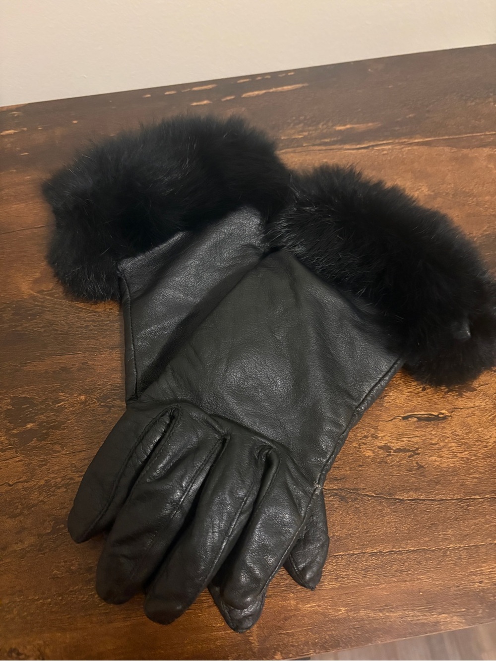Women's Black Leather Gloves with Fur Cuff
